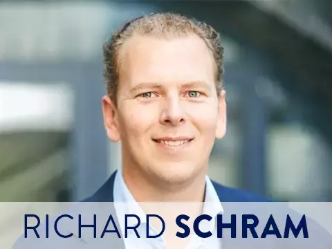 Headshot of Richard Schram