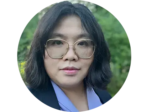 Zhaoying Feng headshot