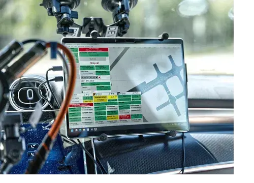 2606-ufonext_workshop_trackbase_control_in_car-perspectives.png